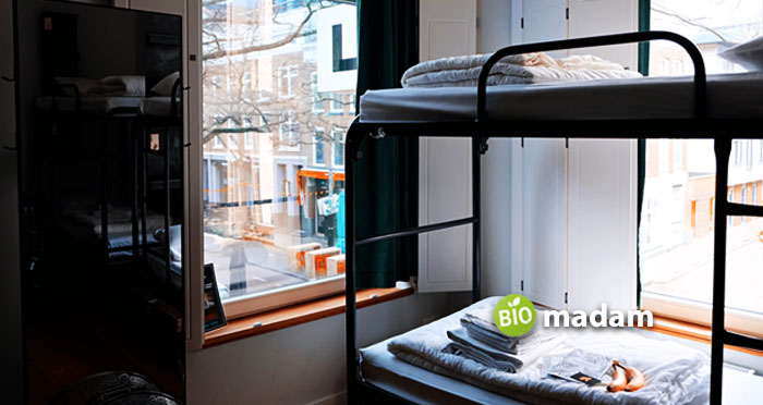 Window-in-front-of-Bed