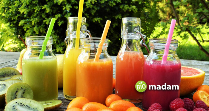 juices-with-straws