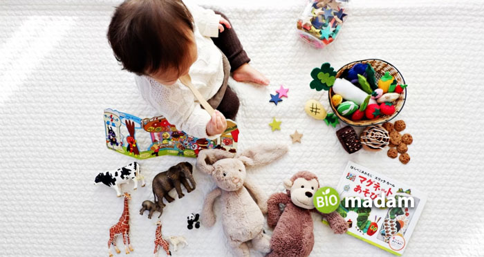 Baby-playing-with-toys