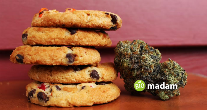 baked-cookies-and-cannabis