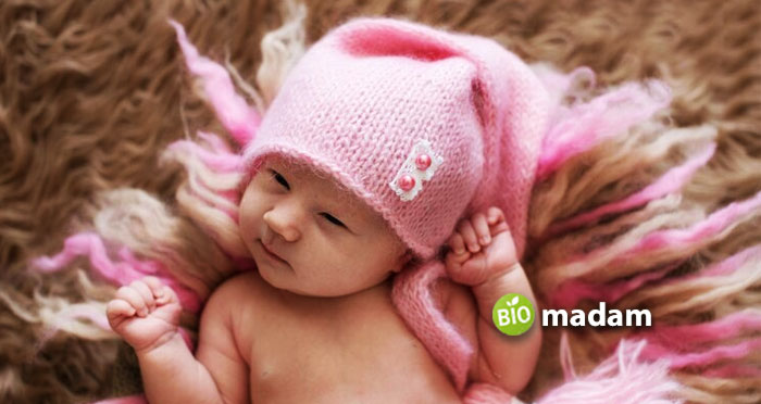 cute-baby-wear-a-pink-cap