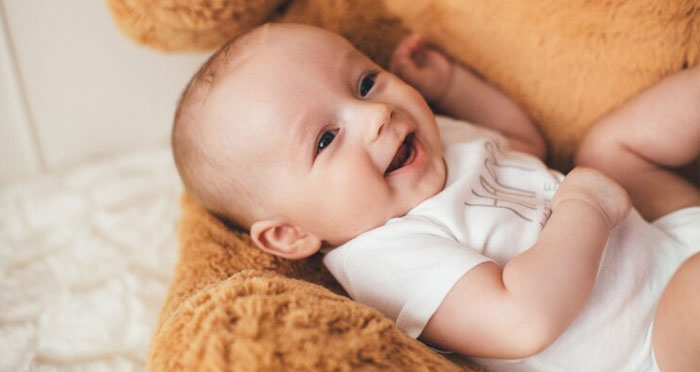 smiling-baby-wear-a-baby-clothes